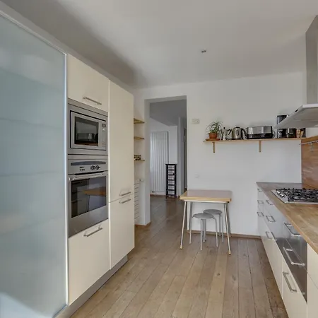 Montmartre Penthouse * Paříž