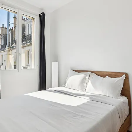 Montmartre Penthouse Apartmán *