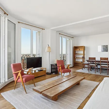 Montmartre Penthouse Apartmán *